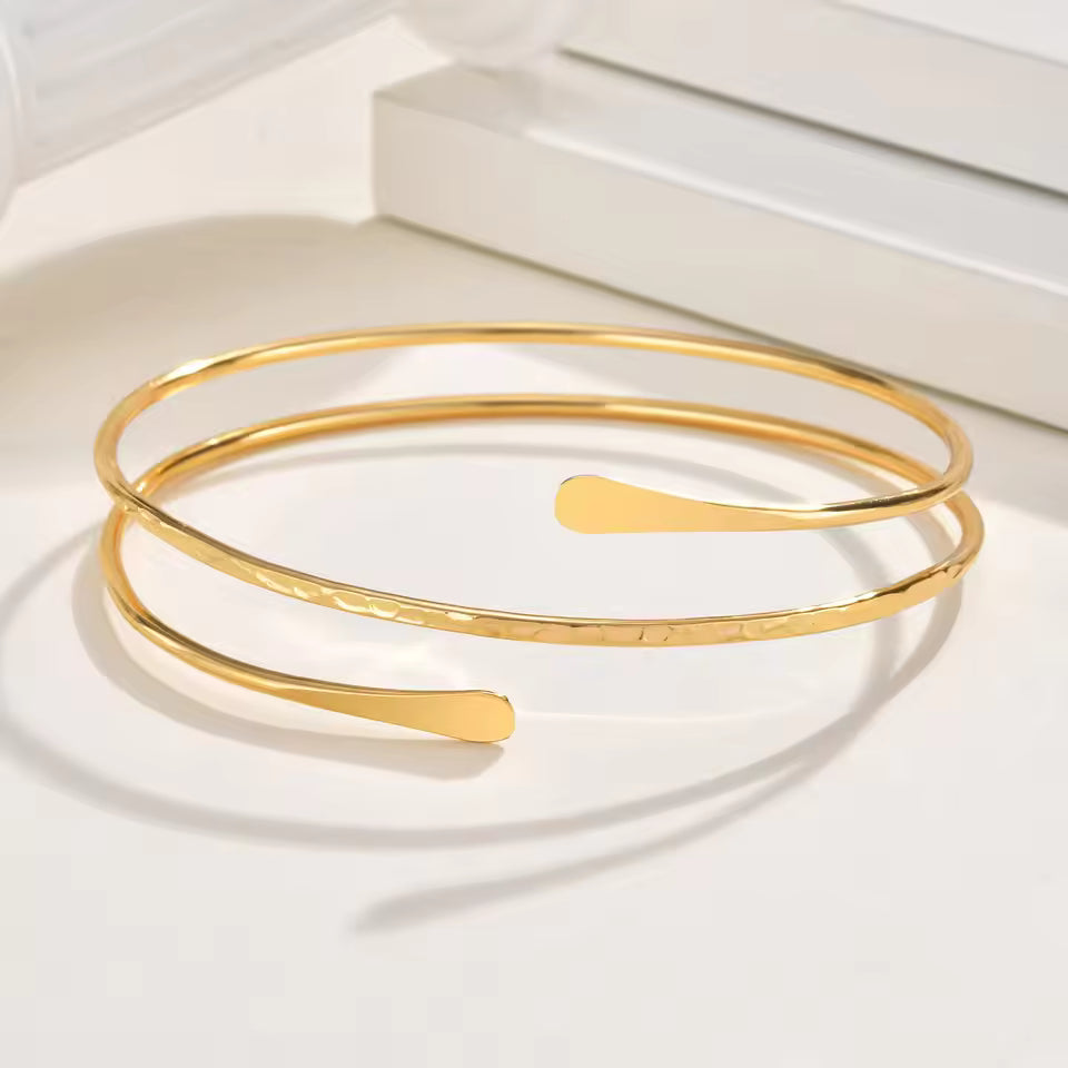 Armlets