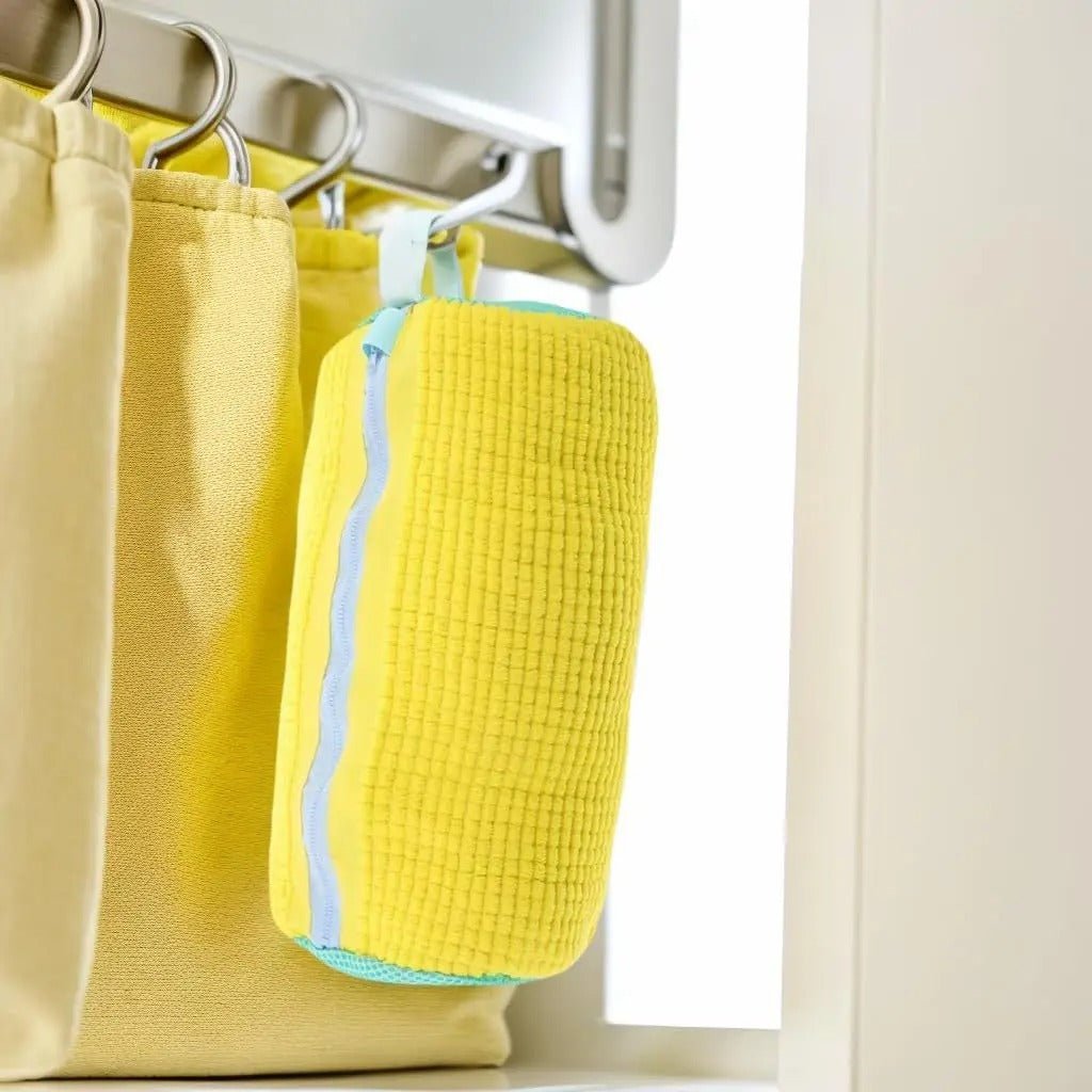 Durable Shoe Laundry Washing Bag – Yellow with Blue Zipper, Suitable for All Shoe Types, Ideal for Sneakers & Casual Footwear